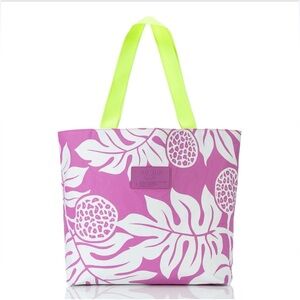 NWT Aloha Collection Limited Edition Holomua Day Tripper Tote in White/Orchid